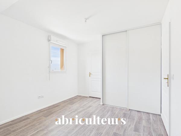 Appartement T2 au 2ème et dernier étage Vue agréable Calme