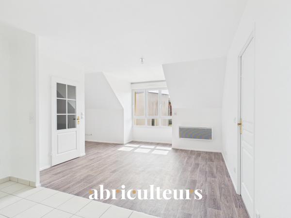 Appartement T2 au 2ème et dernier étage Vue agréable Calme