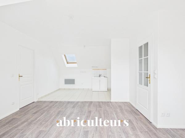 Appartement T2 au 2ème et dernier étage Vue agréable Calme