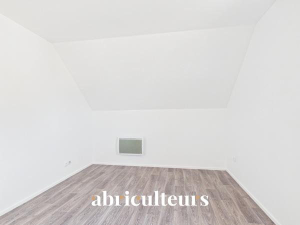 Appartement T2 au 2ème et dernier étage Vue agréable Calme