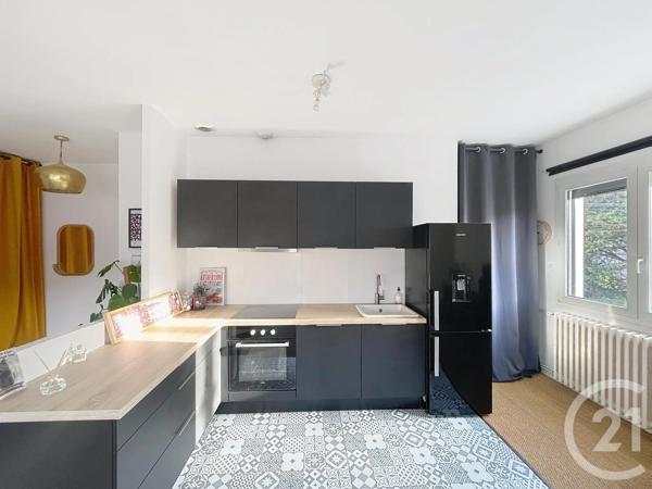 Appartement à vendre  4 pièces - 91,05 m 2   BORDEAUX  - 33