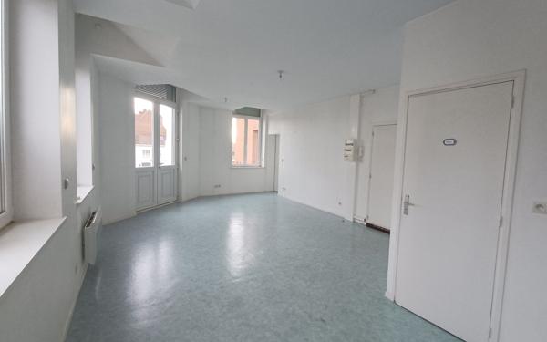 Appartement à louer    3 pièces • 70 m2 Hazebrouck