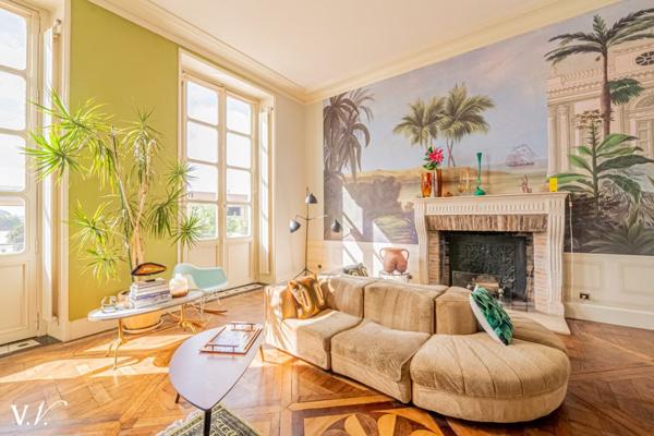 Appartement à vendre 976 500 € Bordeaux 4 p 182 m² DPE E