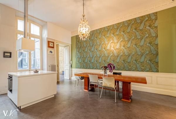 Appartement à vendre 976 500 € Bordeaux 4 p 182 m² DPE E