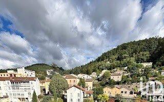 Appartement 5 pièces de 117 m² à Vals-les-Bains (07600)