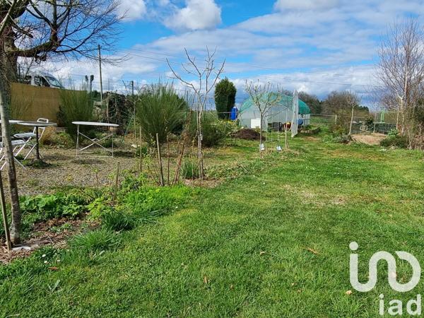 Maison 4 pièces de 180 m² à Saint-Sornin-Lavolps (19230)