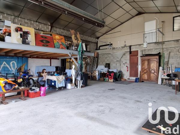 Maison 4 pièces de 180 m² à Saint-Sornin-Lavolps (19230)