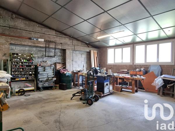 Maison 4 pièces de 180 m² à Saint-Sornin-Lavolps (19230)