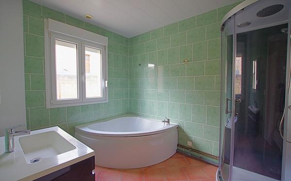 Maison à vendre    6 pièces •  Ham