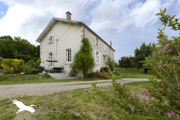 Maison à vendre |  Saint-Amant |  7 pièces | 185 m²