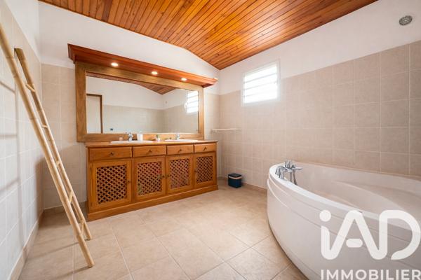 Maison à vendre 4 pièces 118 m² Le Tampon