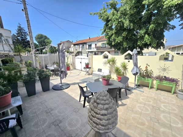 Marseille (13009) 4 appartements sans travaux gros revenus locatifs