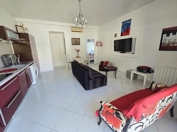 Marseille (13009) 4 appartements sans travaux gros revenus locatifs