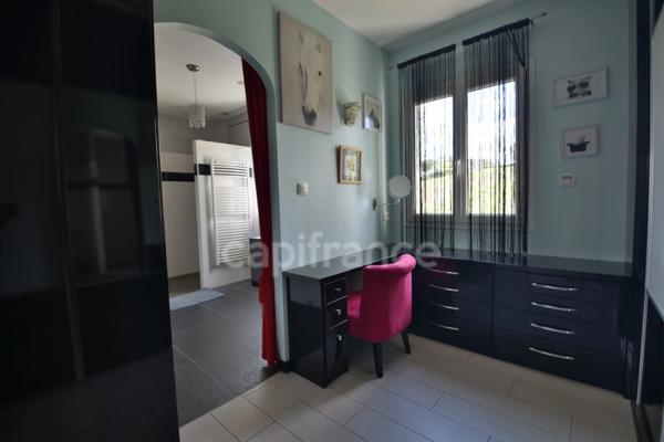 Propriété 5 chambres - T3 attenant - garage XXL - piscine à MARMANDE (47)
