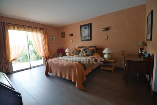 Propriété 5 chambres - T3 attenant - garage XXL - piscine à MARMANDE (47)
