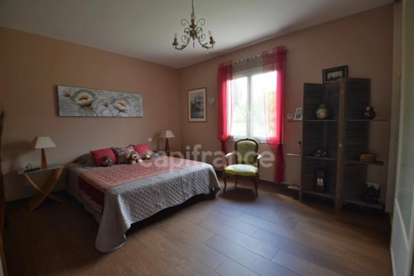 Propriété 5 chambres - T3 attenant - garage XXL - piscine à MARMANDE (47)