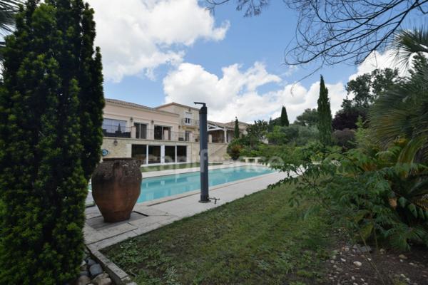 Propriété 5 chambres - T3 attenant - garage XXL - piscine à MARMANDE (47)