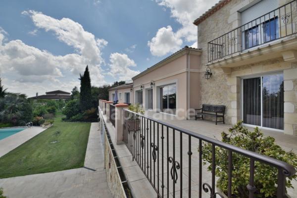 Propriété 5 chambres - T3 attenant - garage XXL - piscine à MARMANDE (47)