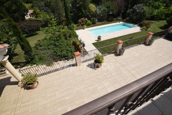 Propriété 5 chambres - T3 attenant - garage XXL - piscine à MARMANDE (47)