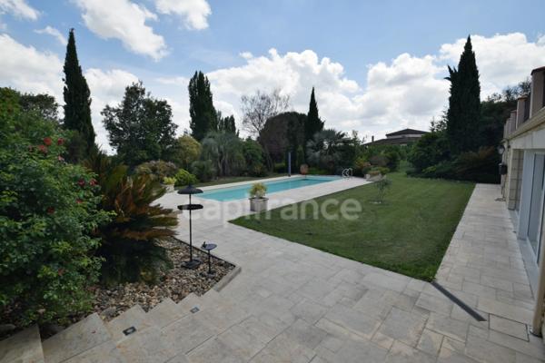 Propriété 5 chambres - T3 attenant - garage XXL - piscine à MARMANDE (47)