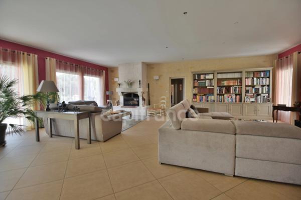 Propriété 5 chambres - T3 attenant - garage XXL - piscine à MARMANDE (47)