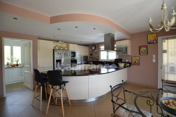 Propriété 5 chambres - T3 attenant - garage XXL - piscine à MARMANDE (47)