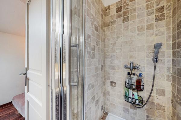 Rare ! Maison moderne en parfait état sans un secteur privilégier