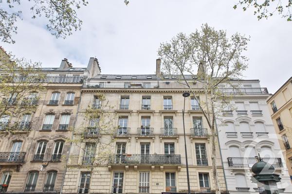 Appartement F2 à vendre  2 pièces - 55,17 m 2   PARIS  - 75010