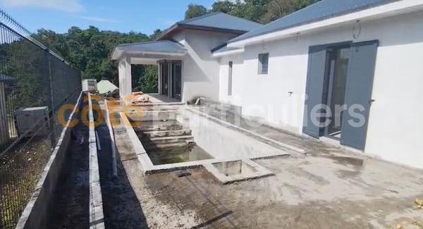 Vente Villa97,29 m² - 4 Pièces - LE GOSIER (97190)