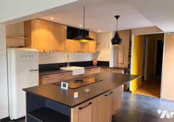 A VENDRE à REZE - TROIS MOULINS - Une Maison de 164m2 hab. avec jacuzzi et jardin de 595m2