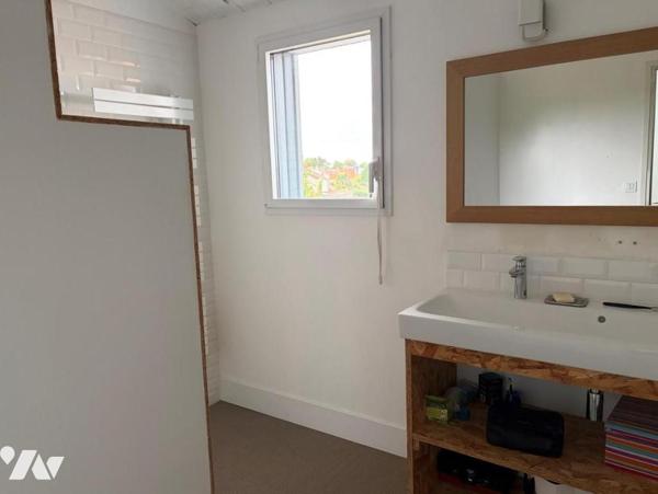 A VENDRE à REZE - TROIS MOULINS - Une Maison de 164m2 hab. avec jacuzzi et jardin de 595m2