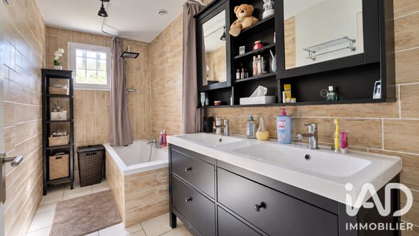 Maison à vendre 5 pièces 143 m² Sorgues