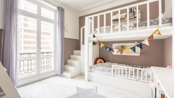 Appartement Paris 16e - RUE DE LA POMPE