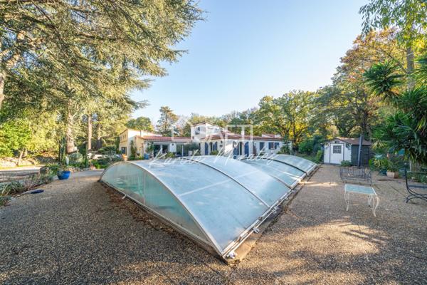 ARGELES-SUR-MER, ANCIEN MAS RENOVE, PLAIN PIEDS AVEC T2 ATTENANT, PISCINE!