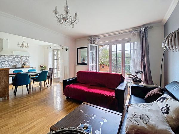 Maison Dreux proche centre ville et écoles - garage accolé - jardin - 3 chambres, double séjour