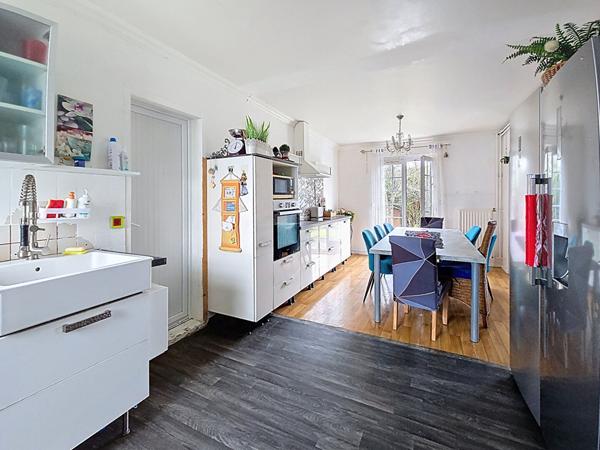 Maison Dreux proche centre ville et écoles - garage accolé - jardin - 3 chambres, double séjour