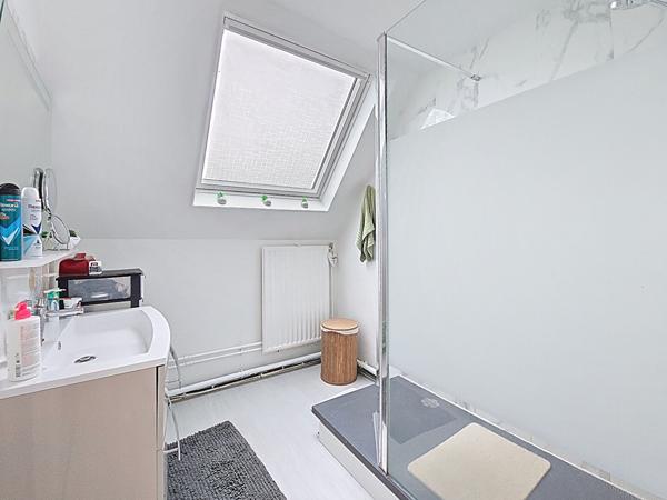 Maison Dreux proche centre ville et écoles - garage accolé - jardin - 3 chambres, double séjour