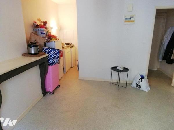 BESANCON PROCHE CENTRE UN LOT DE DEUX studios 