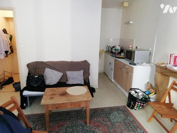 BESANCON PROCHE CENTRE UN LOT DE DEUX studios 