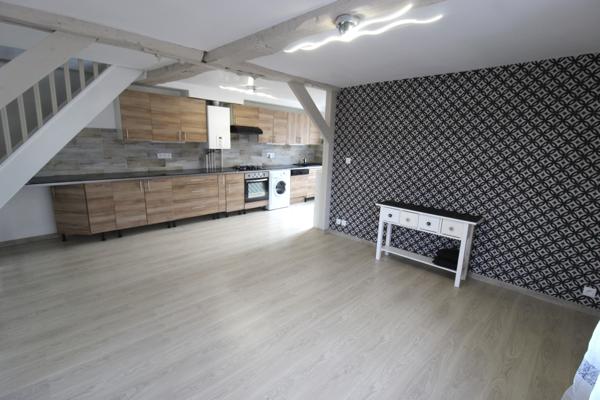 Nevers (58000) Appartement duplex avec garage et jardin privatif