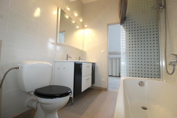 Nevers (58000) Appartement duplex avec garage et jardin privatif