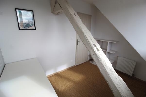 Nevers (58000) Appartement duplex avec garage et jardin privatif