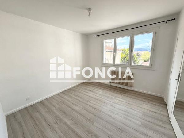 Location Appartement 2 pièces 55.35 m² - CHEMIN DU VALENTIN Bourg Les Valence 26500