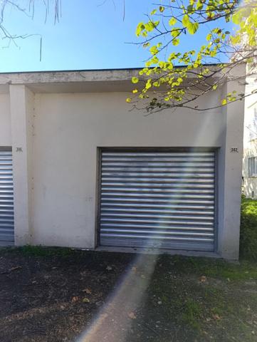 BOX 32 m² - Rideau métallique