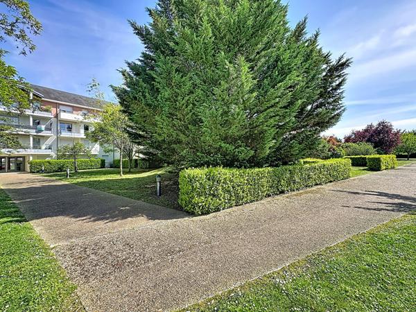 TOURS NORD - APPARTEMENT 3 PIECES AVEC BALCON, CAVE ET PLACE DE PARKING PRIVATIVE