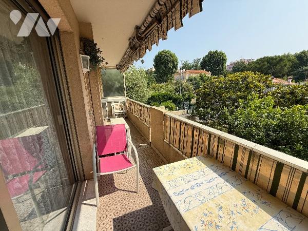 En exclusivité au calme au Cœur des Vespins dans une résidence de standing , un 3 pièces traversant.