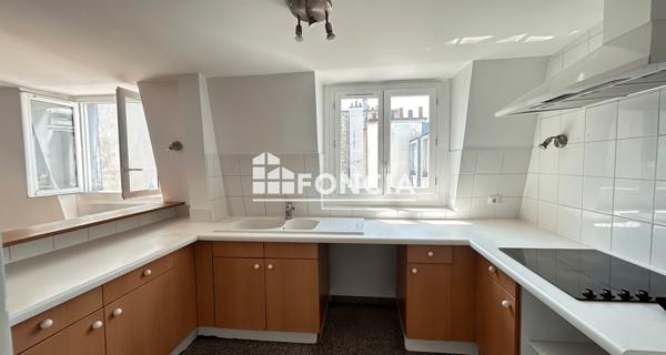 Location Appartement 2 pièces 42.1 m² - Paris 75008