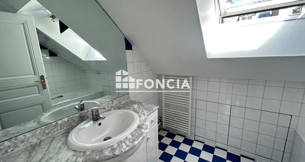Location Appartement 2 pièces 42.1 m² - Paris 75008