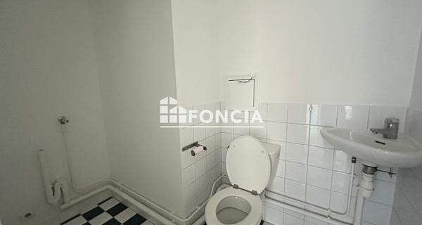 Location Appartement 2 pièces 42.1 m² - Paris 75008