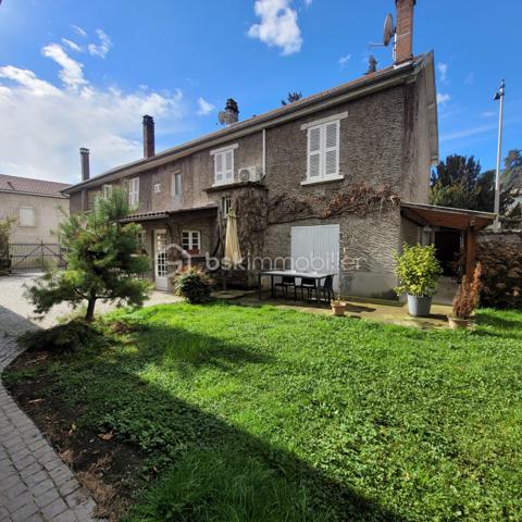 Demeure de 202,68 m²